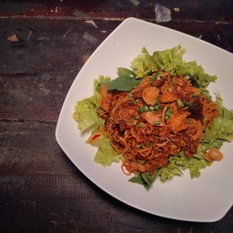 ไวไวเเซ่บเเห้งซี่โครงอ่อนหมูตุ๋น