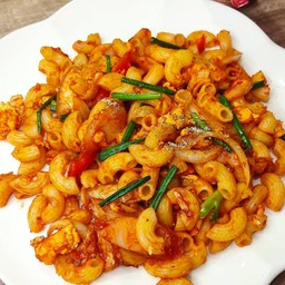 ผัดมักกะโรนี