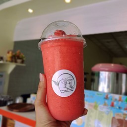 สตรอเบอร์รี่สมูทตี้