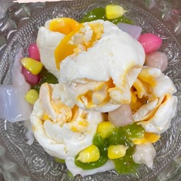 ไข่แข็งลอดช่องรวมมิตร