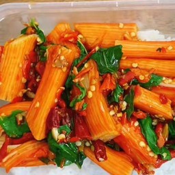 กระเพาปูอัด+ฟรีไข่ดาว