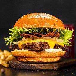 Classic Beef Burger Combo