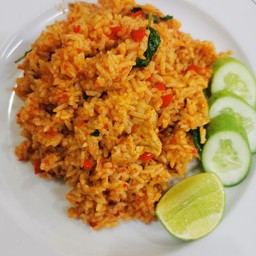 ข้าวผัดต้มยำหมู