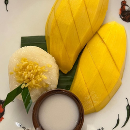 ข้าวเหนียวมะม่วงพร้อมทาน