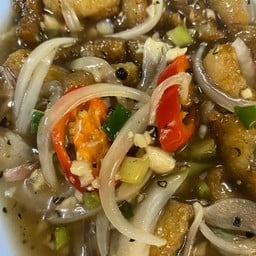 เนื้อปลาผัดพริกไทยดำ