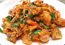 ผัดเผ็ดกบ หน่อไม้ดอง