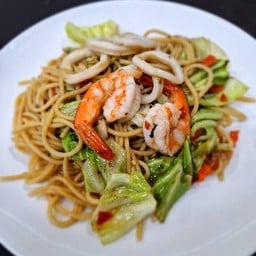 สปาเก็ตตี้ผัดขี้เมาทะเล