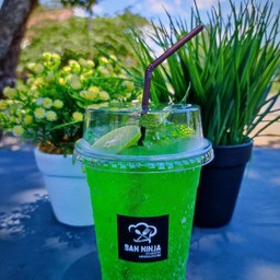 น้ำเขียวมะนาวโซดา