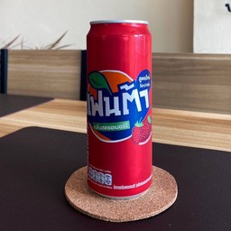 แฟนต้า แดง