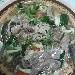 ราดหน้าเนื้อ
