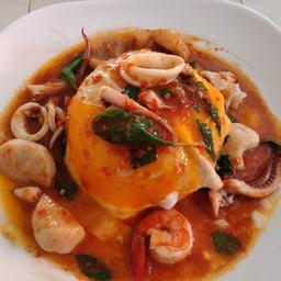 ไข่ข้นผัดพริกแกงทะเล