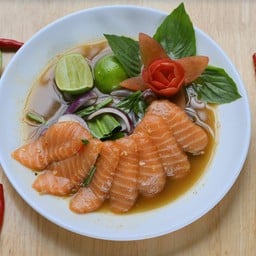 ยำยั่วแซลม่อน