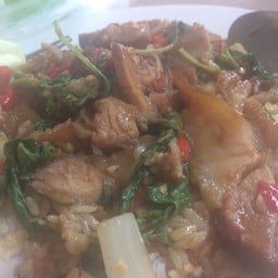ขาหมู เป็ดพะโล้ ตาป๊อก