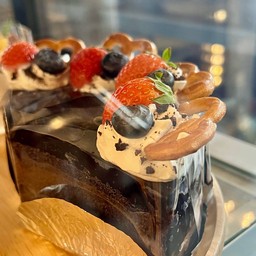 Classic chocolate cake