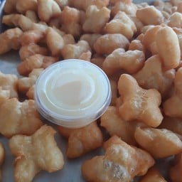 ปาท่องโก๋+นมข้นหวาน