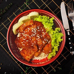ข้าวหน้าสามชั้นทอดกรอบผัดหม่าล่า