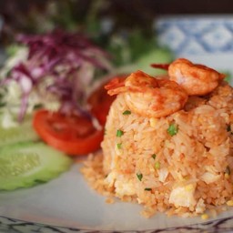 ข้าวผัดมันกุ้ง  +   อเมริกาโน่ร้อน