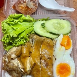 ข้าวไก่ต้มน้ำปลาจิ้มซีฟู้ด