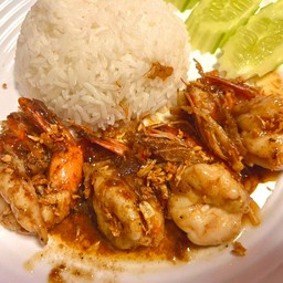 ข้าวกุ้งกระเทียม(เมนูเด็ดใครลองก็ติดใจ)
