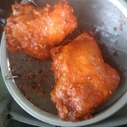 สะโพกไก่ ญ..จัมโบ้