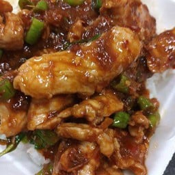 ผัดพริกแกงหมูราดข้าว