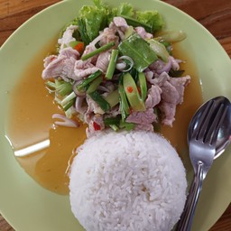 ข้าวหมูมะนาว
