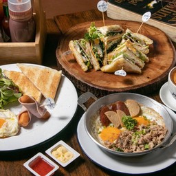 ไข่กระทะ  +  อเมริกาโน่ร้อน