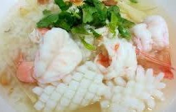 ข้าวต้มทะเล(กุ้ง/หมึก)