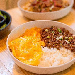 ข้าวหน้าเนื้อใจเสือ