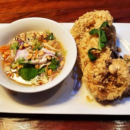 ยำปลาดุกฟู