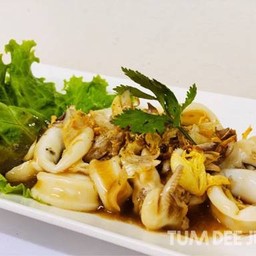 ปลาหมึกกระเทียมพริกไทย