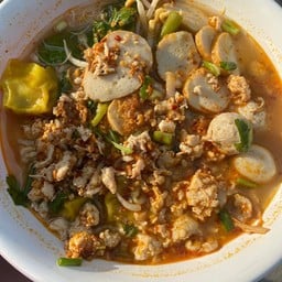 ก๋วยจั๊บไก่โต้รุ่ง