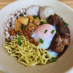 หมี่เหลืองคลุกเส้น