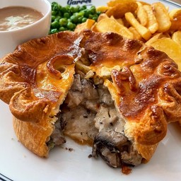 พายไก่และเห็ด