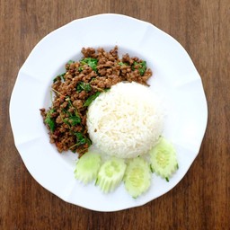 ข้าวกะเพราเนื้อสับ