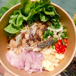 ข้าวขยำปลาทู