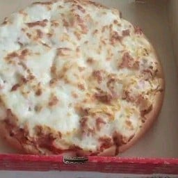 พิซซ่าอะโลฮ่า