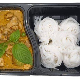 เขียวหวานเนื้อ ข้าว หรือ ขนมจีน