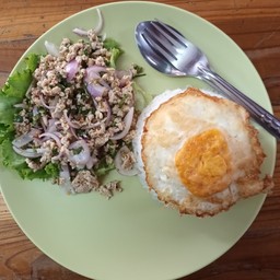 ข้าวลาบไก่