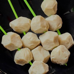 C107 ลูกชิ้นปลา (ไม้)