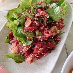 ลาบเนื้อ