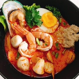 เกาเหลาต้มยำทะเลน้ำข้นนมสด(พิเศษ)