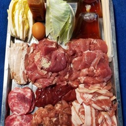 ชุดที่2 หมูรวม 1กิโลน้ำซุปเต้มน้ำเปล่า600มล