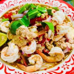 ยำกุ้งสุกหมูสับ