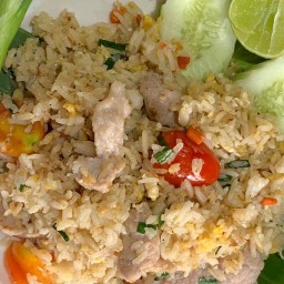 902 ข้าวผัดไก่