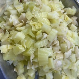 ยำผักกาด