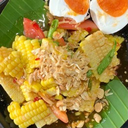 117  ตำข้าวโพดไข่เค็ม