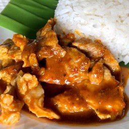 912 ข้าวผัดพริกแกงไก่