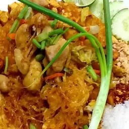 ผัดไทยวุ้นเส้น