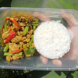 หมู(สันในหมู) ผัดพริกแกงใต้+ข้าว